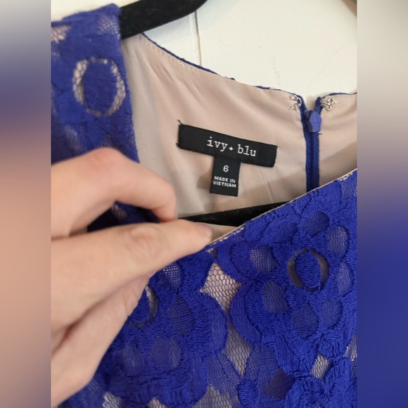 Ivy Blu Women’s Deep Royal Fit And Flare Floral Lined Dress Sz 6 - Picture 4 of 12